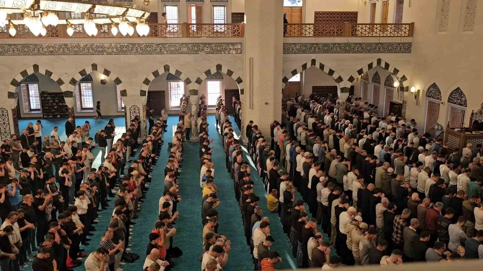 İnegöl’de Bayram Namazı Saat Kaçta? 2026 Kurban Bayramı Vakti Açıklandı