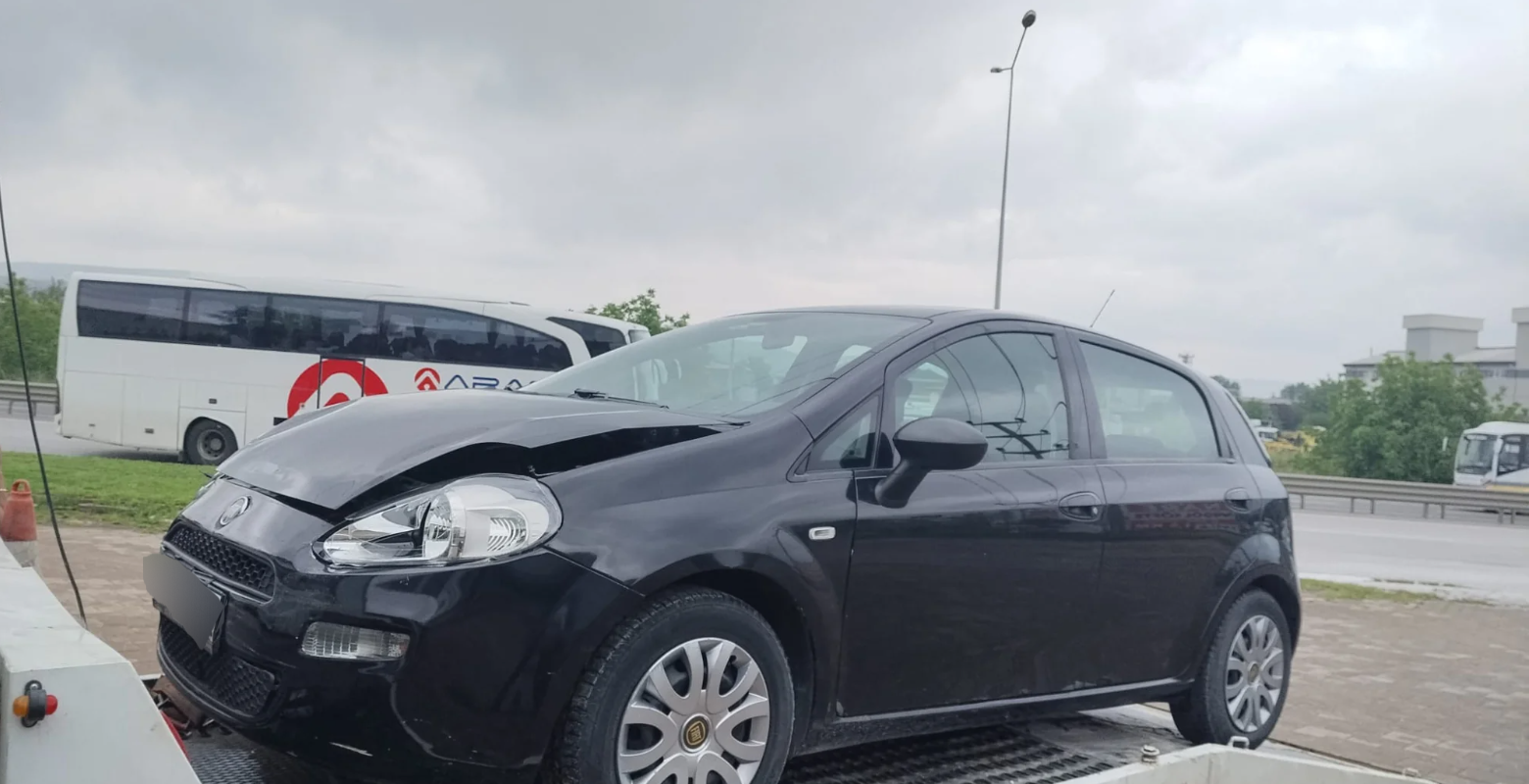 Yenice Kavşağı’nda korkutan kaza! 2 yaralandı