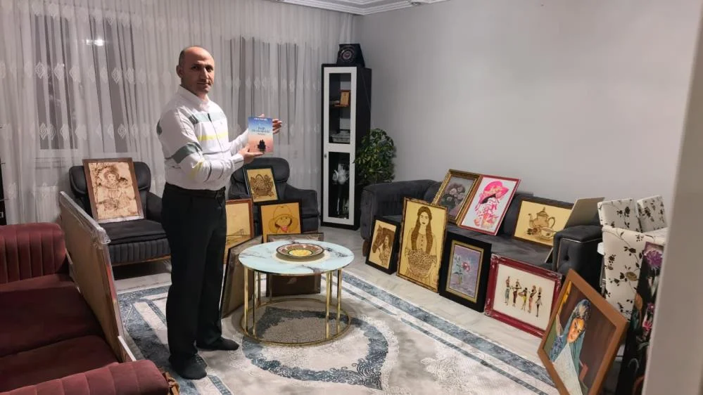 İnegöl’de güvenlik görevlisi 1000 tabloya imza attı