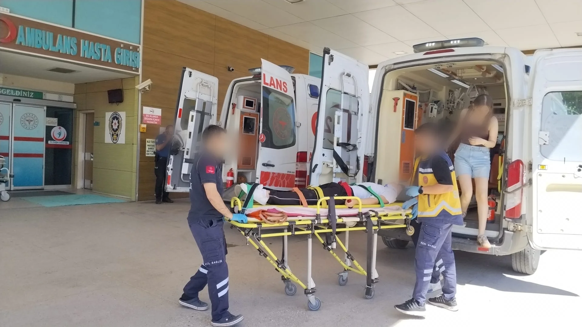 Motosikletin Çarptığı Çocuk Yaralandı, Sürücü Darp Edildi