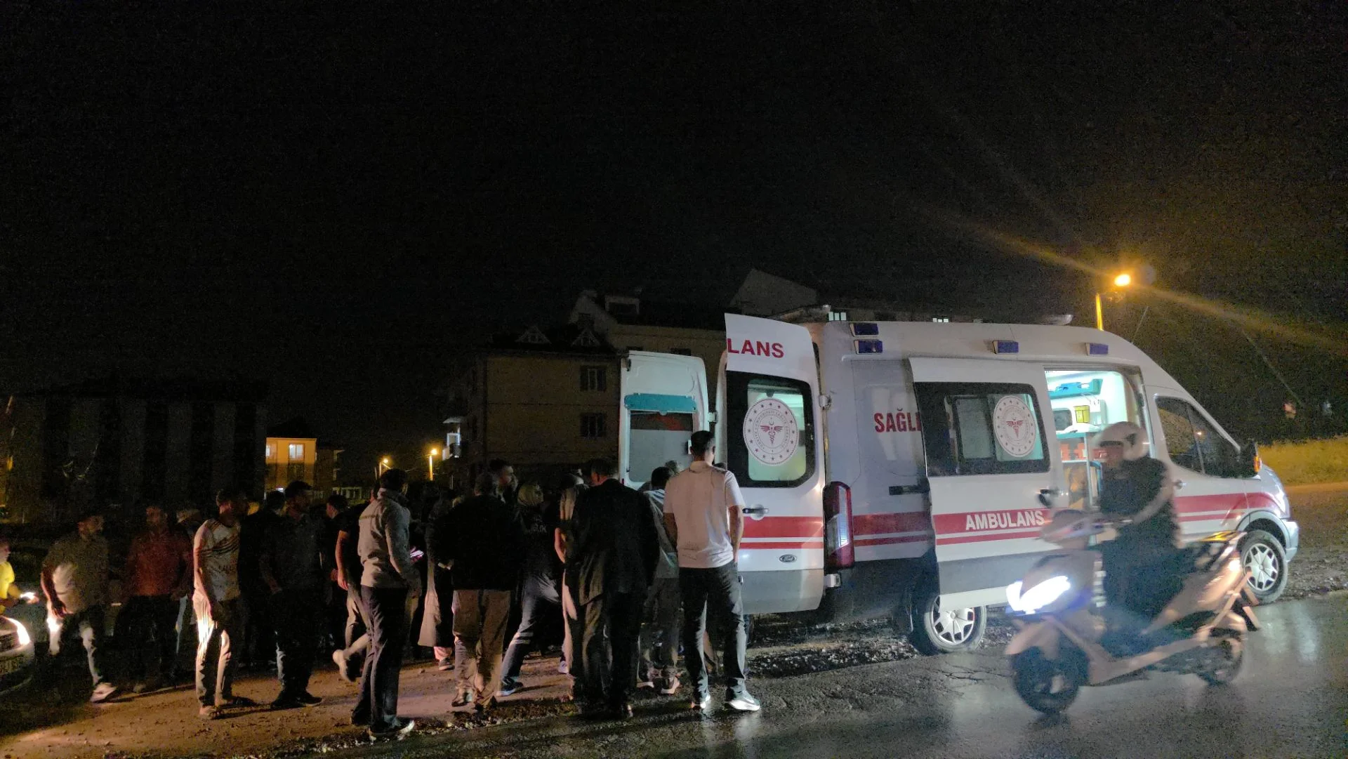 İnegöl Akhisar’da Araç Yayaya Çarptı