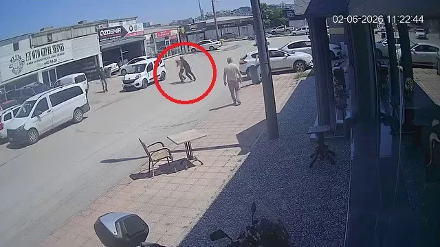 Araba hırsızına esnaftan meydan dayağı!
