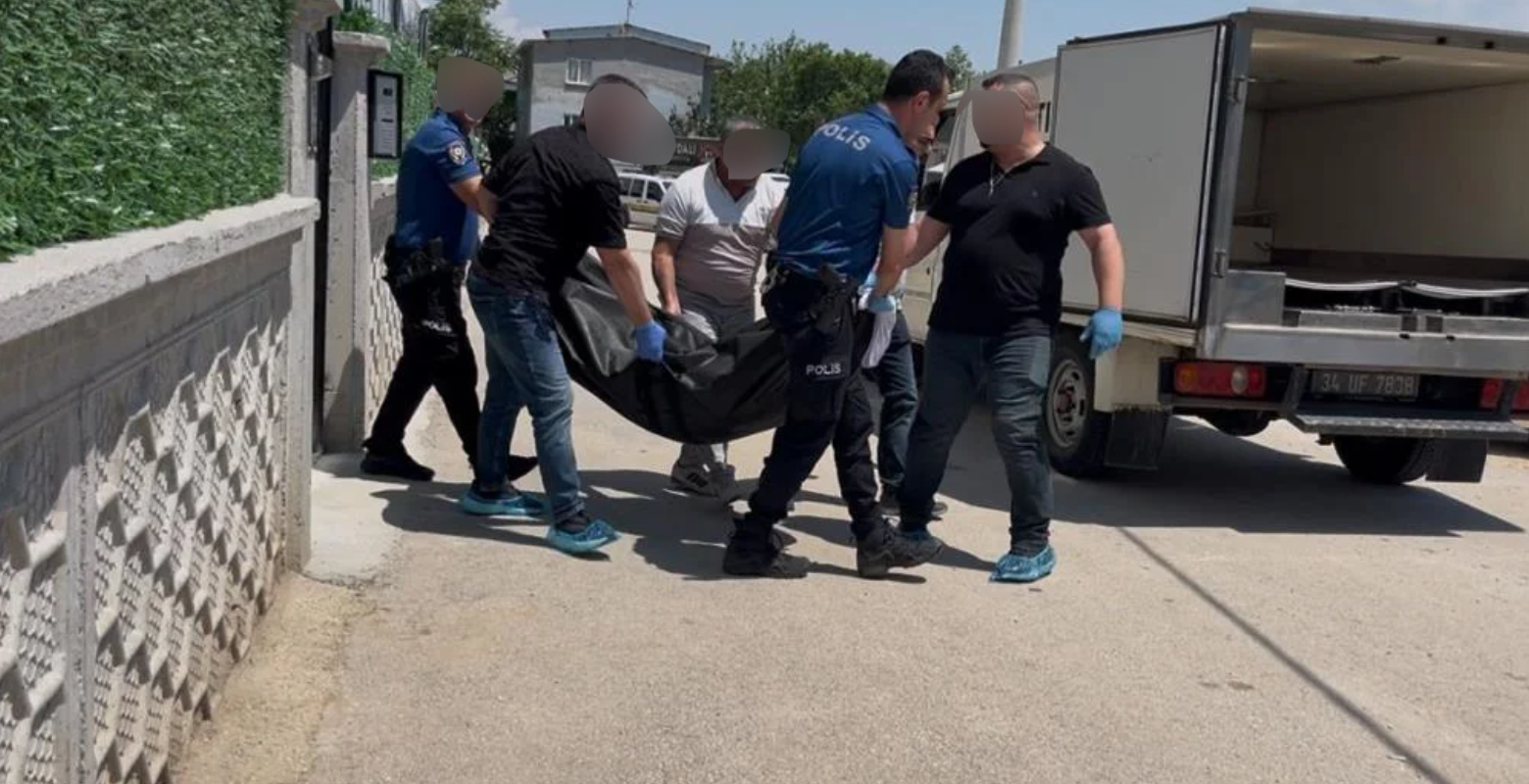 Bursa'da korkunç cinayet! Eşini çocuğunun gözü önünde defalarca bıçakladı