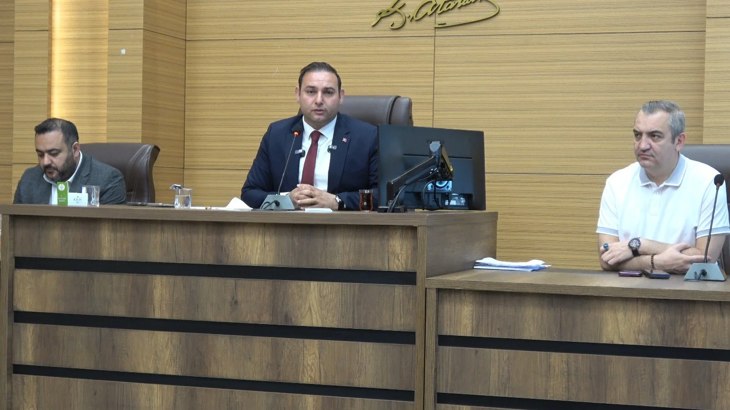 Kilis Belediye Başkanı Hakan Bilecen kimdir, neden istifa etti, kaç yaşında ve nereli? Hangi partiden istifa etti?