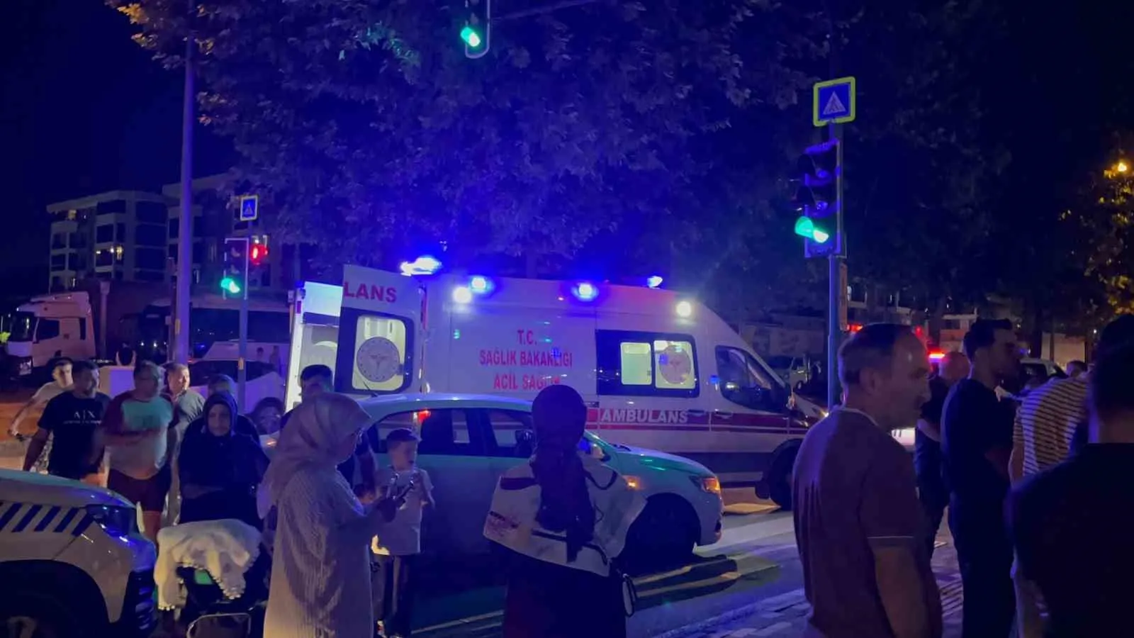 Bursa'da aileler arasında bıçaklı kavga, 3 yaralı