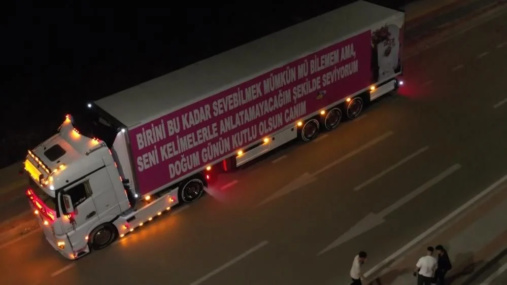 6 yıllık aşkı tır dorsesine taşıdı