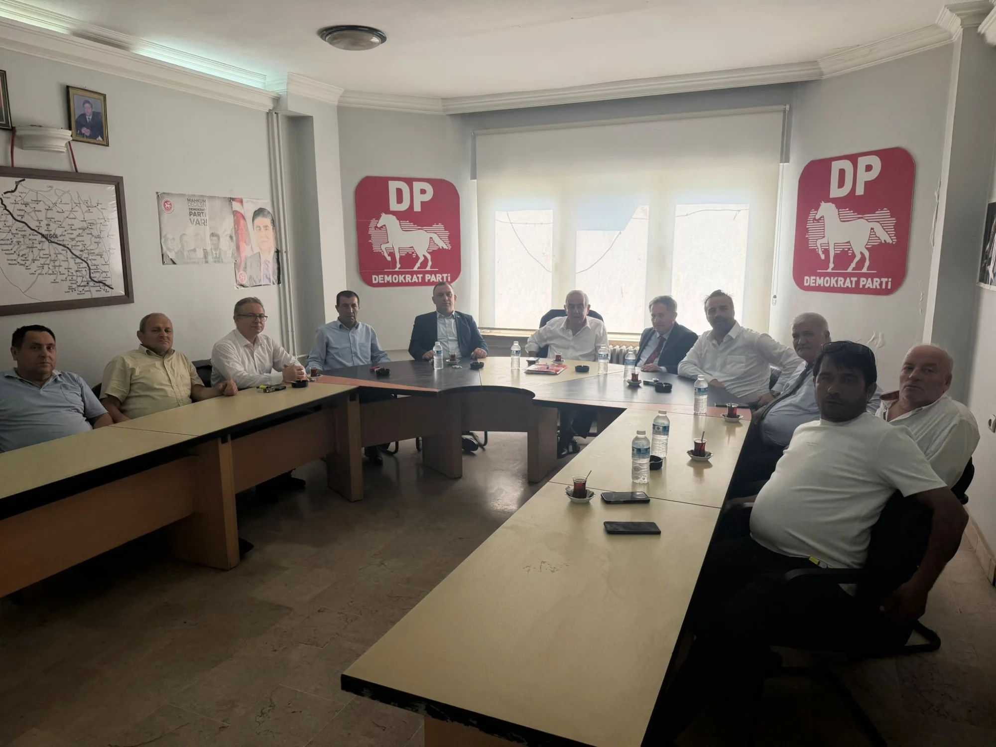 Demokrat Parti heyetinden İnegöl’de ekonomi ve yerel yönetim turu Demokrat Parti heyetinden İnegöl’de ekonomi ve yerel yönetim turu