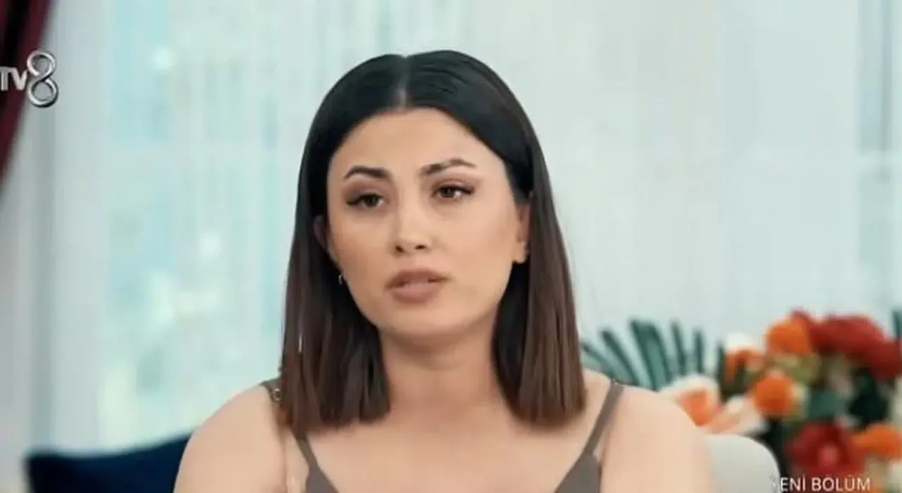 Yemekteyiz Esra Şahintaş Kimdir, Kaç Yaşında ve Nereli?