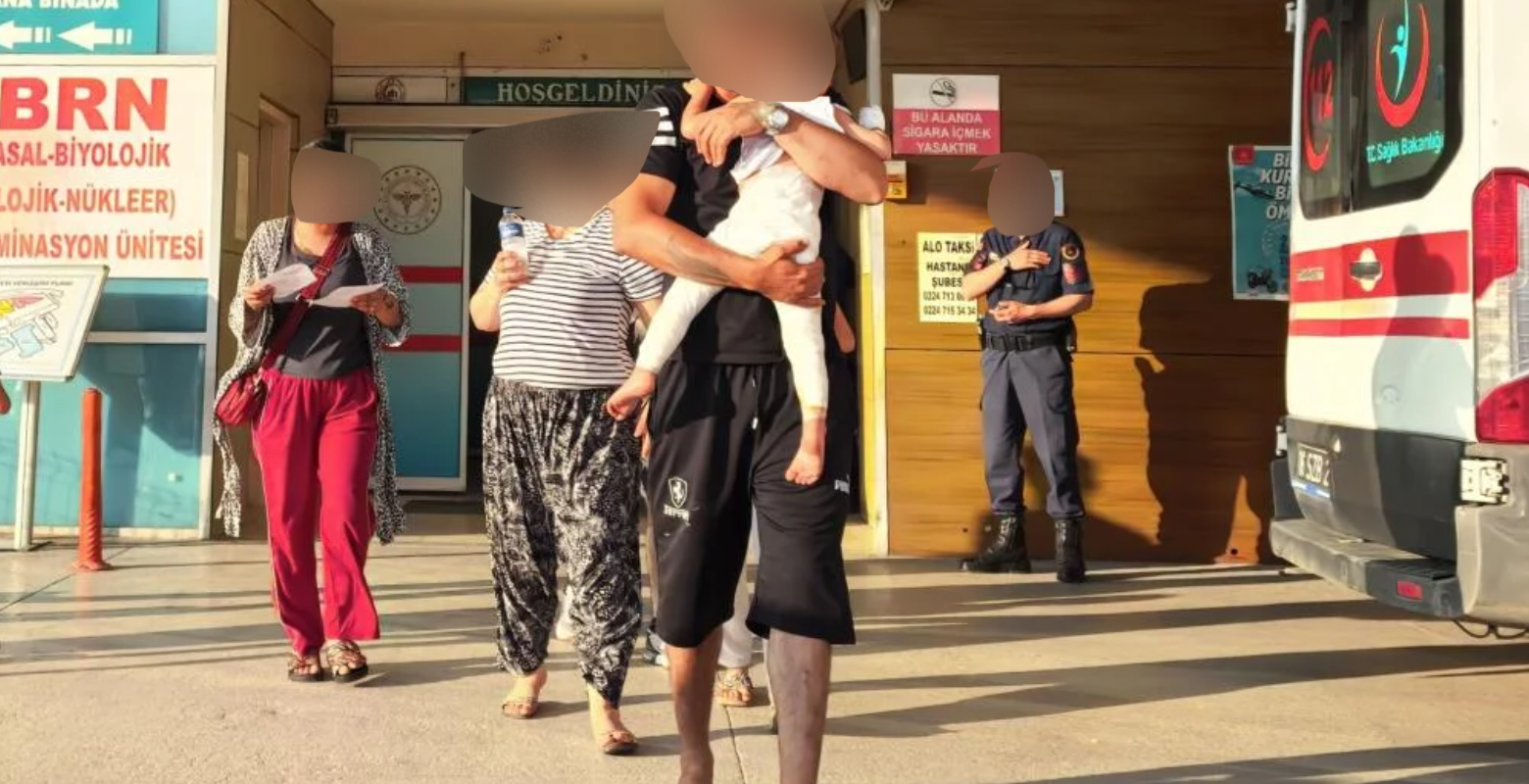 İnegöl'de 2 yaşındaki çocuk mangal ateşine düştü!