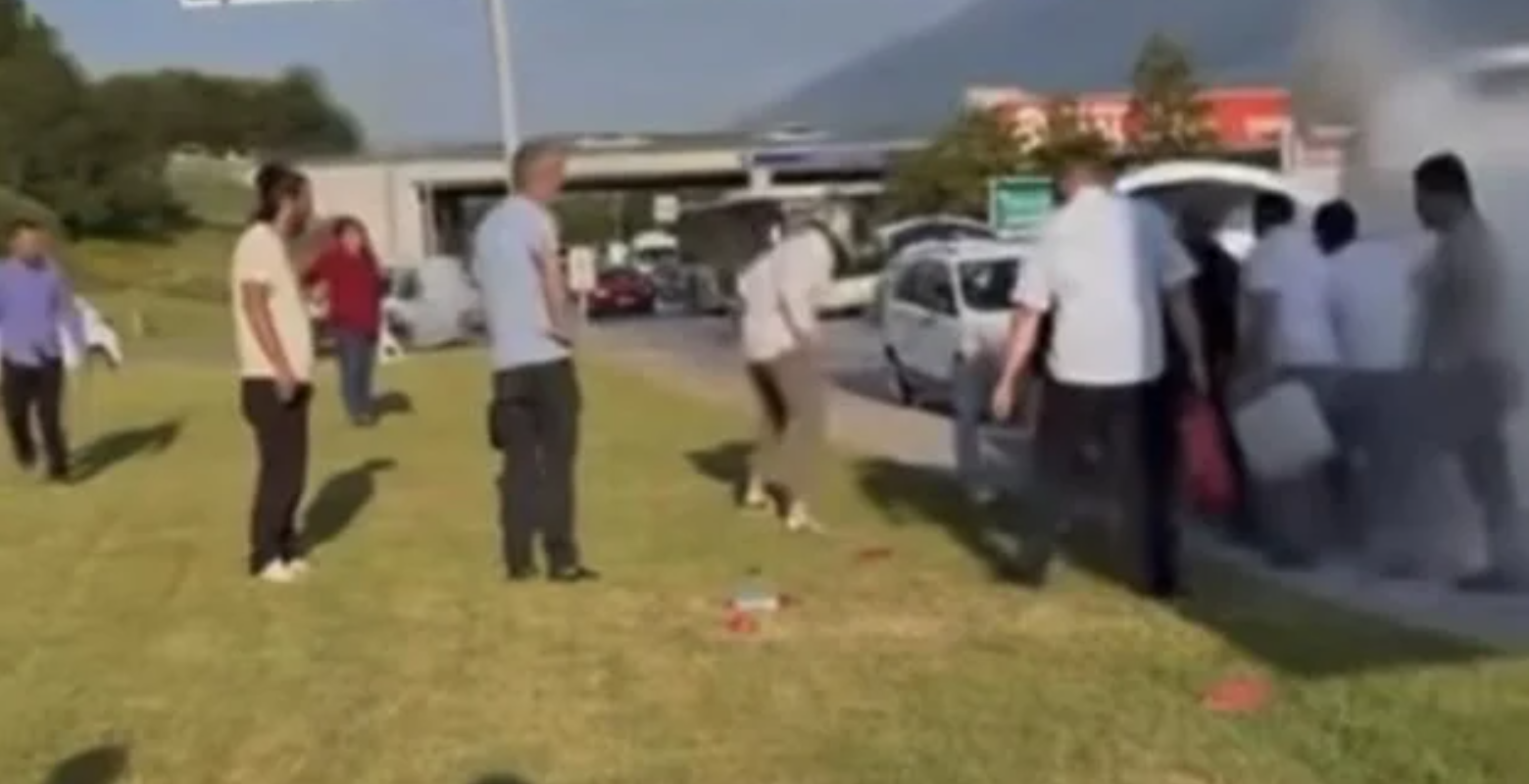 Seyir halindeki araç alev topuna döndü!
