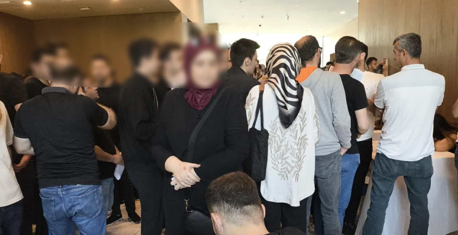 İnegöl'de İş Umudu Kuyruğu: Yüzlerce Kişi Başvuruya Koştu