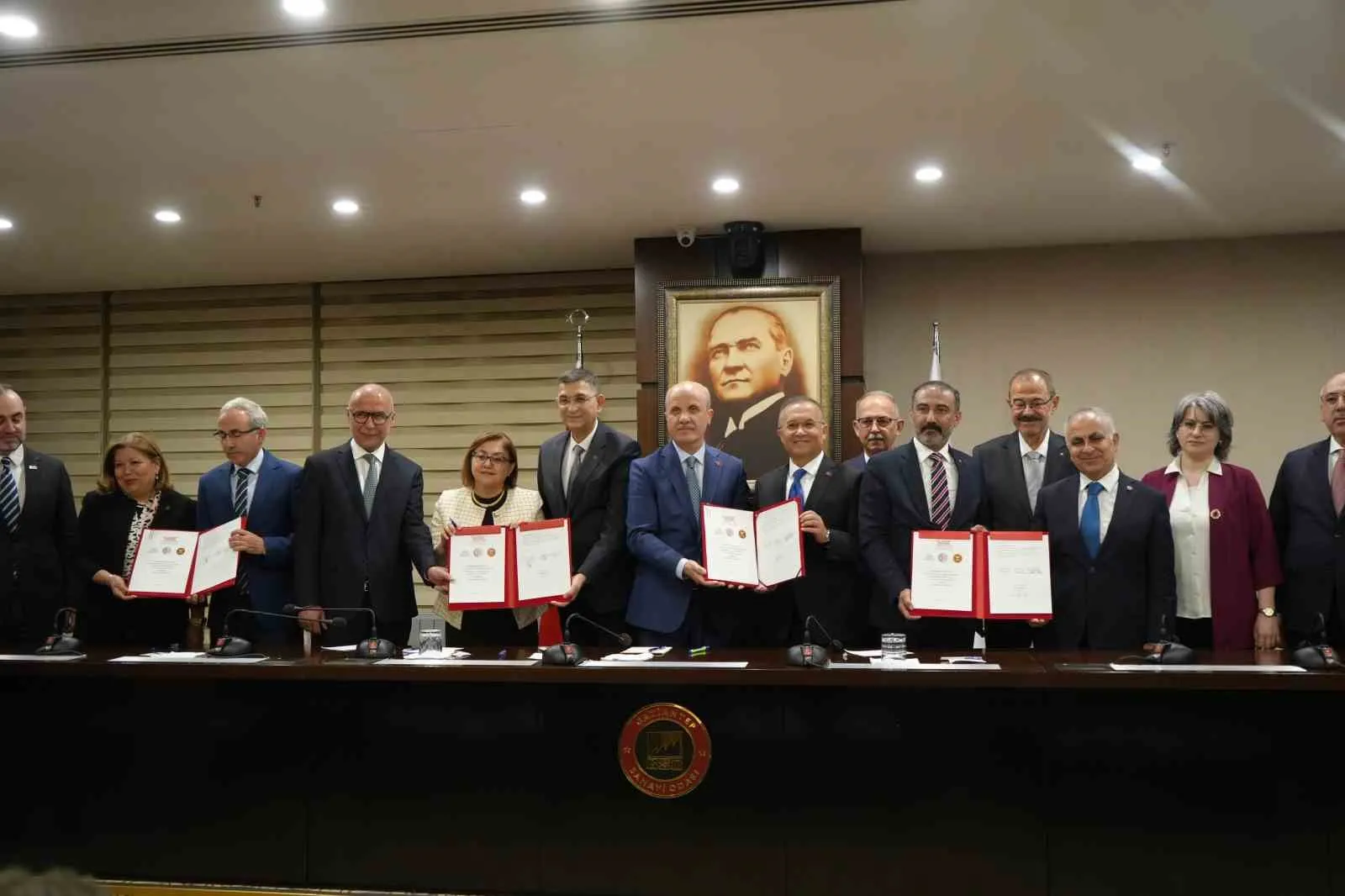 YÖK’ten mesleki eğitimde tarihi dönüşüm: Öğrenciler kampüsten işletmeye geçiyor
