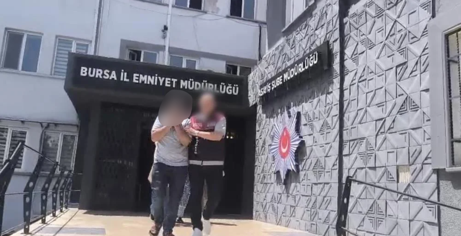 Bir evden tam 1,8 milyon TL'lik ziynet eşyası çaldılar!