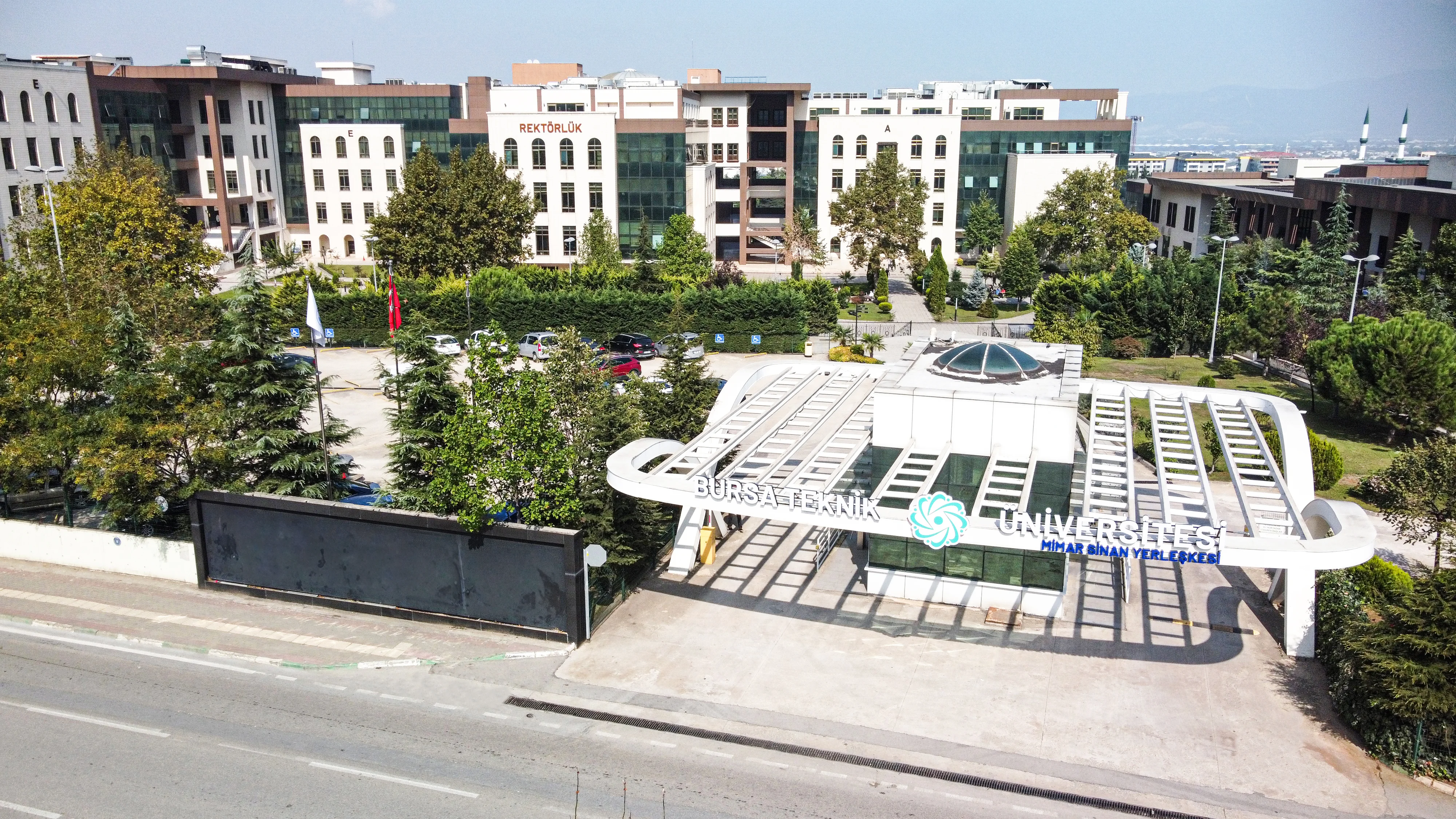 BTÜ, kokonat yağı katkılı yeni asfalt teknolojisi geliştiriyor