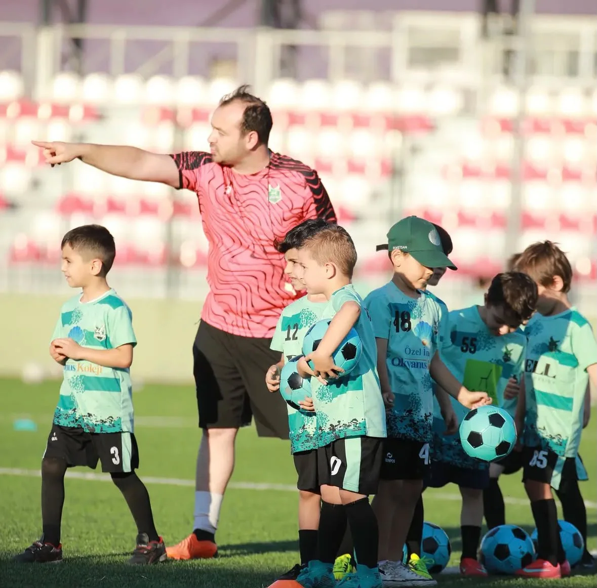 Kafkasspor’da Çocuklar Sadece Futbol Değil, Hayatı da Öğreniyor