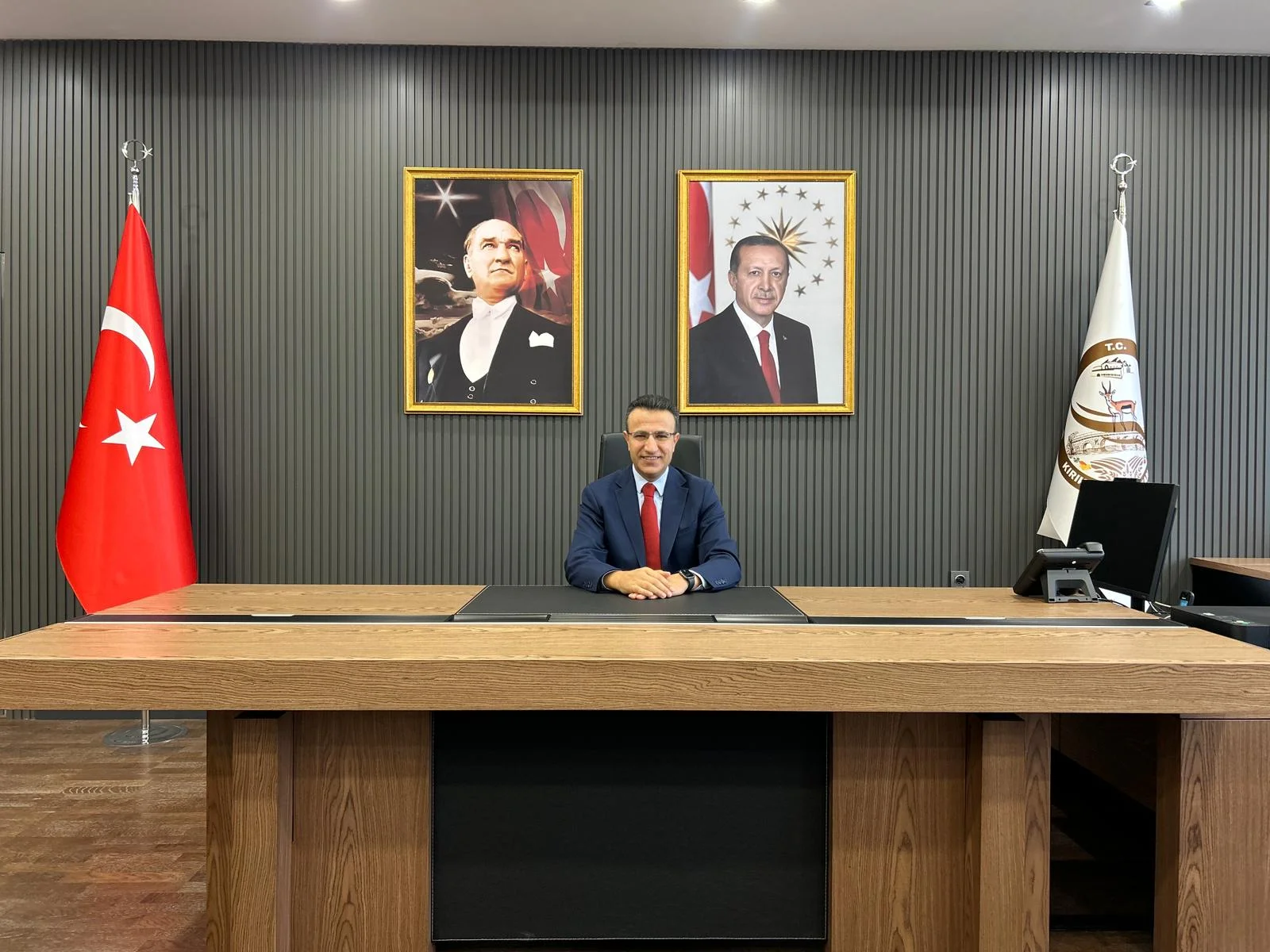 İnegöl’ün Yeni Kaymakamı Ayhan Akpay Kimdir? İşte Kariyeri ve Hayatı