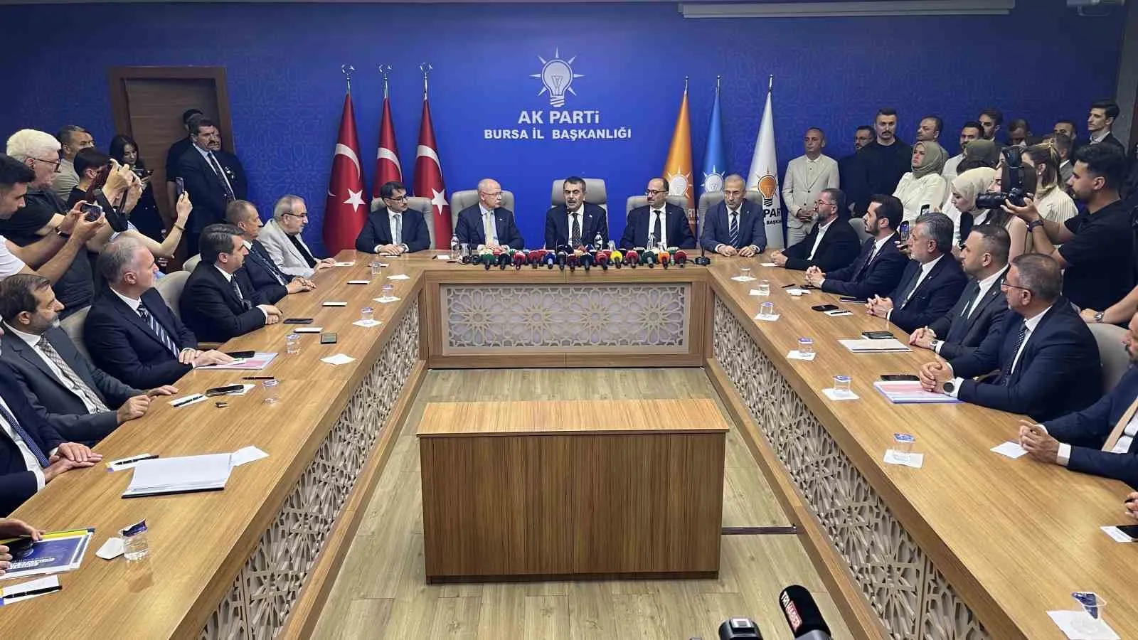 Bakan Tekin: "2002 yılından bugüne, Bursa’da öğretmen ve derslik sayısı 2,5 kat arttı"
