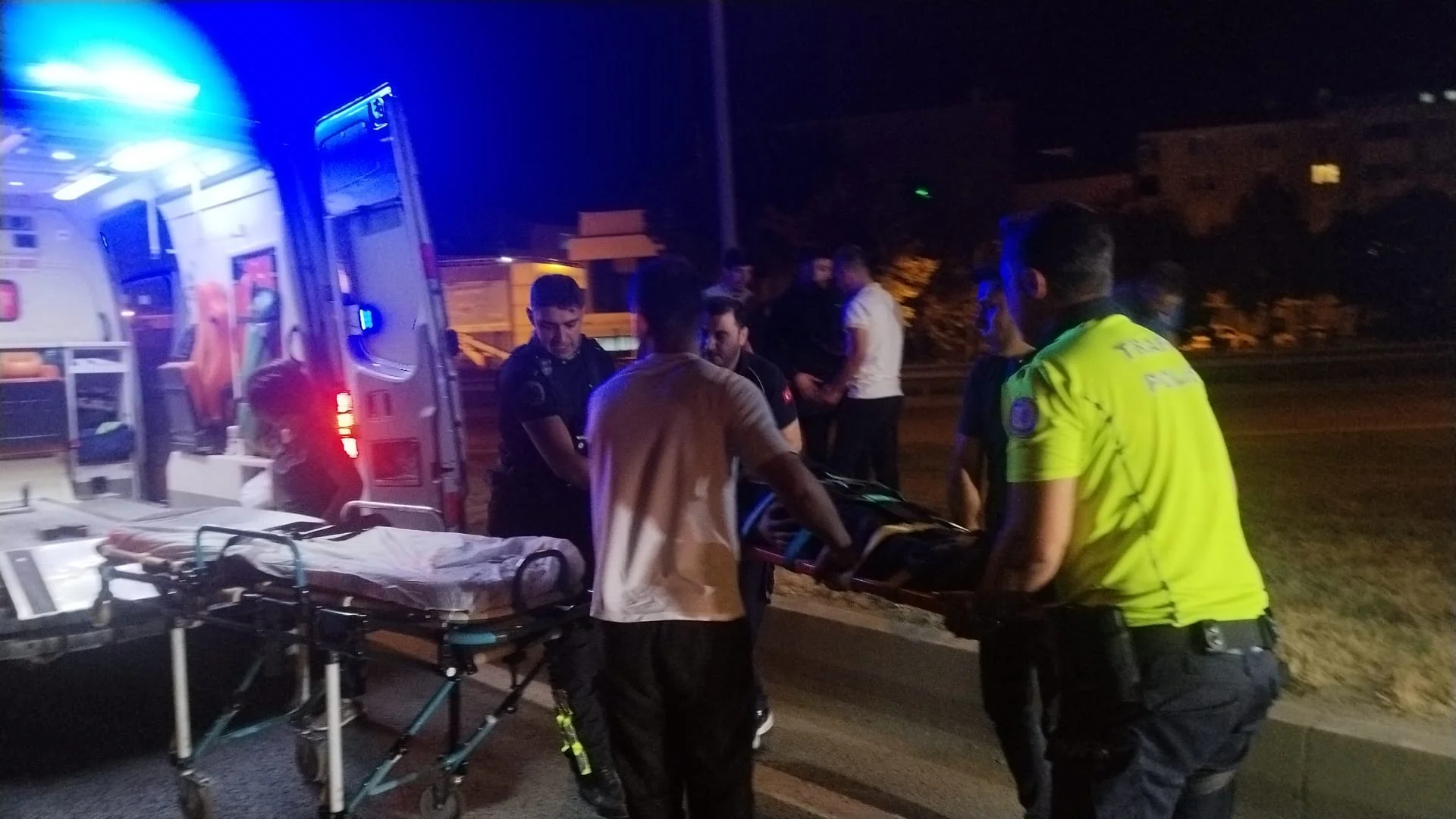 Bursa'da devrilen motosikletin sürücüsü ağır yaralandı Bursa'da devrilen motosikletin sürücüsü ağır yaralandı