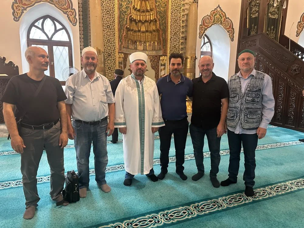 Cuma namazında bir ilk!