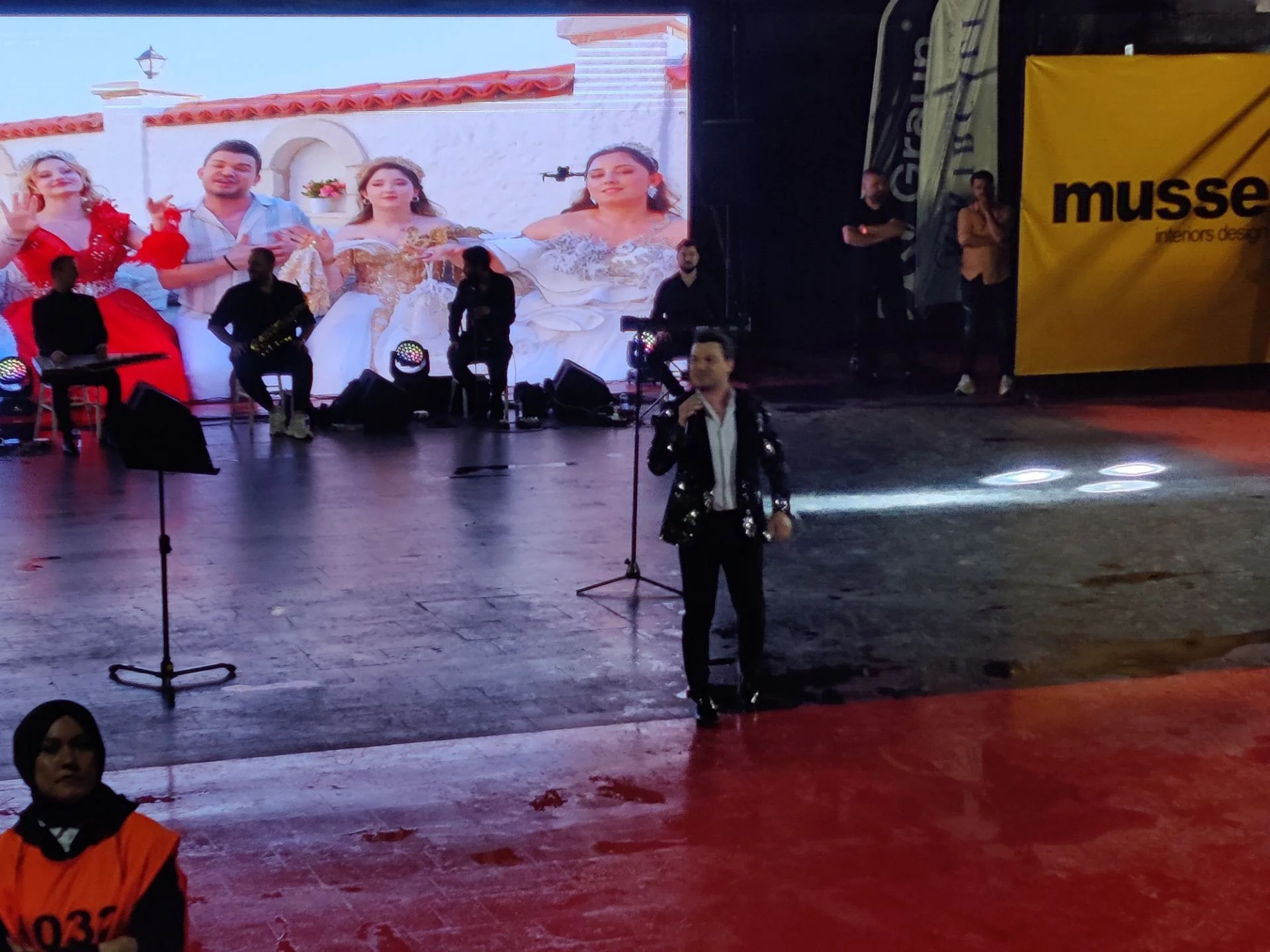İnegöl'de BAL-GÖÇ Kültür Sanat Festivali konserle başladı
