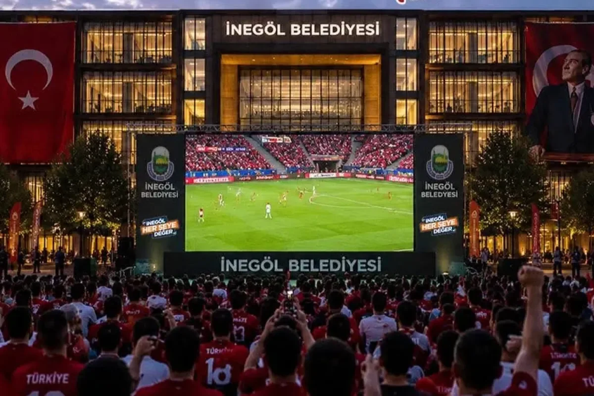 Meydanlarda dev ekranlar kurulacak mı? Bakan Çiftçi açıkladı