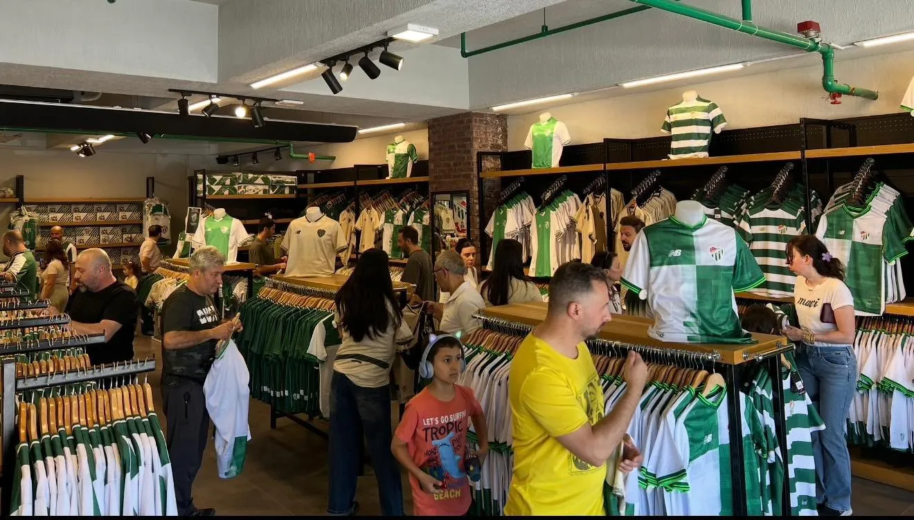 Bursaspor formalarına taraftardan yoğun ilgi