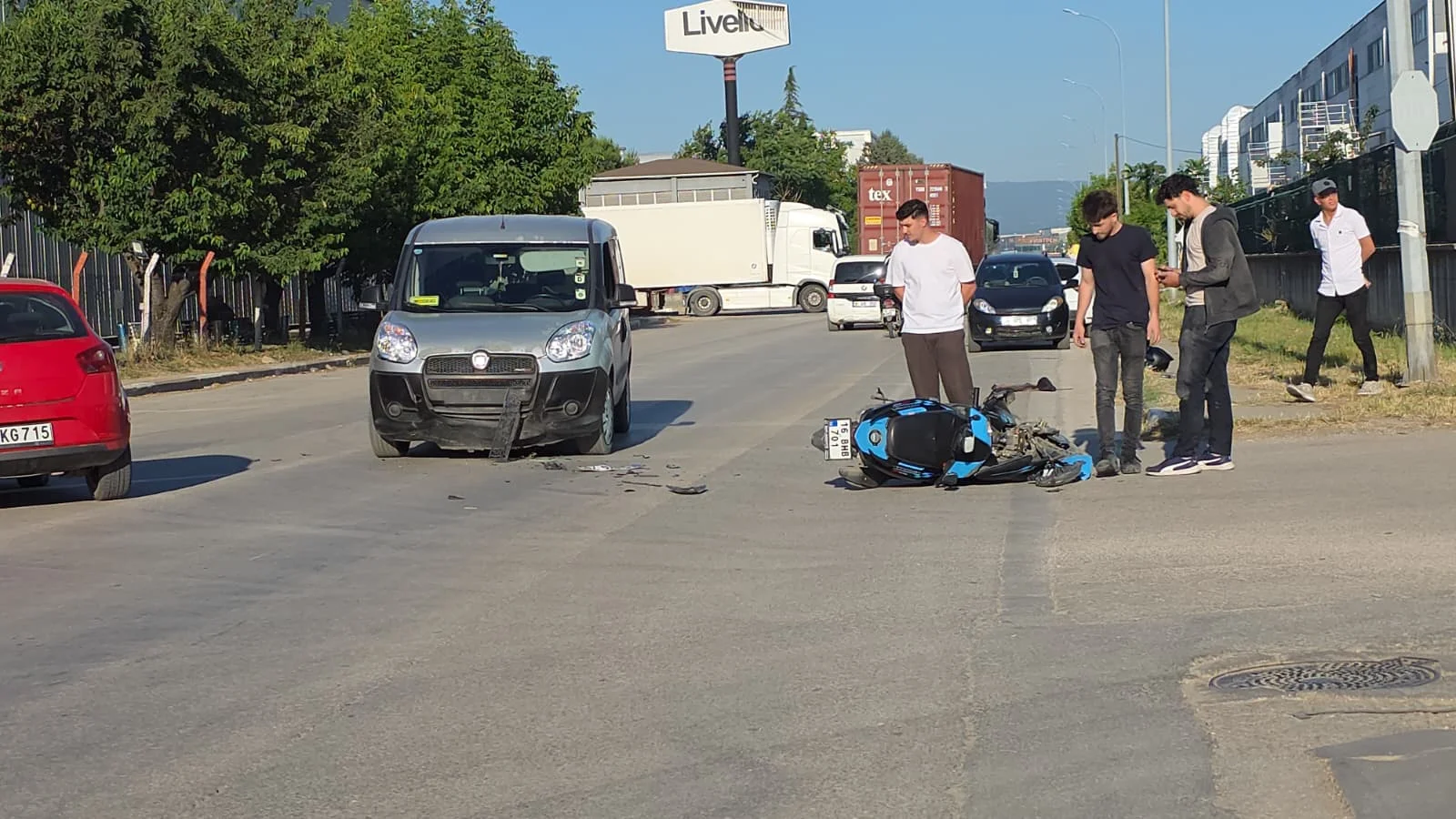 İnegöl Organize Sanayi Bölgesi'nde yürekleri ağza getiren kaza