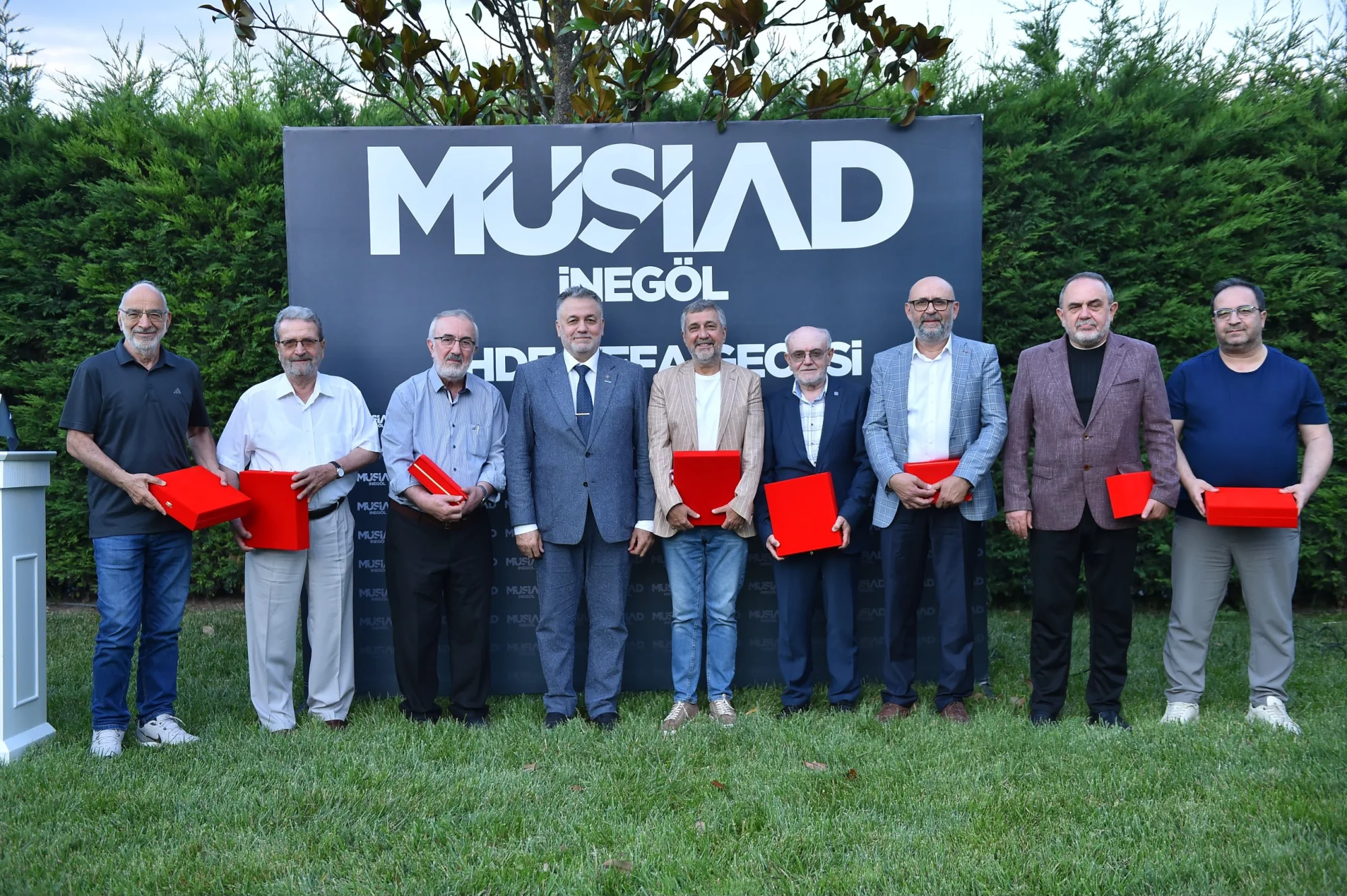 İnegöl Protokolü Ahde Vefa Programında Bir Araya Geldi İnegöl Protokolü Ahde Vefa Programında Bir Araya Geldi
