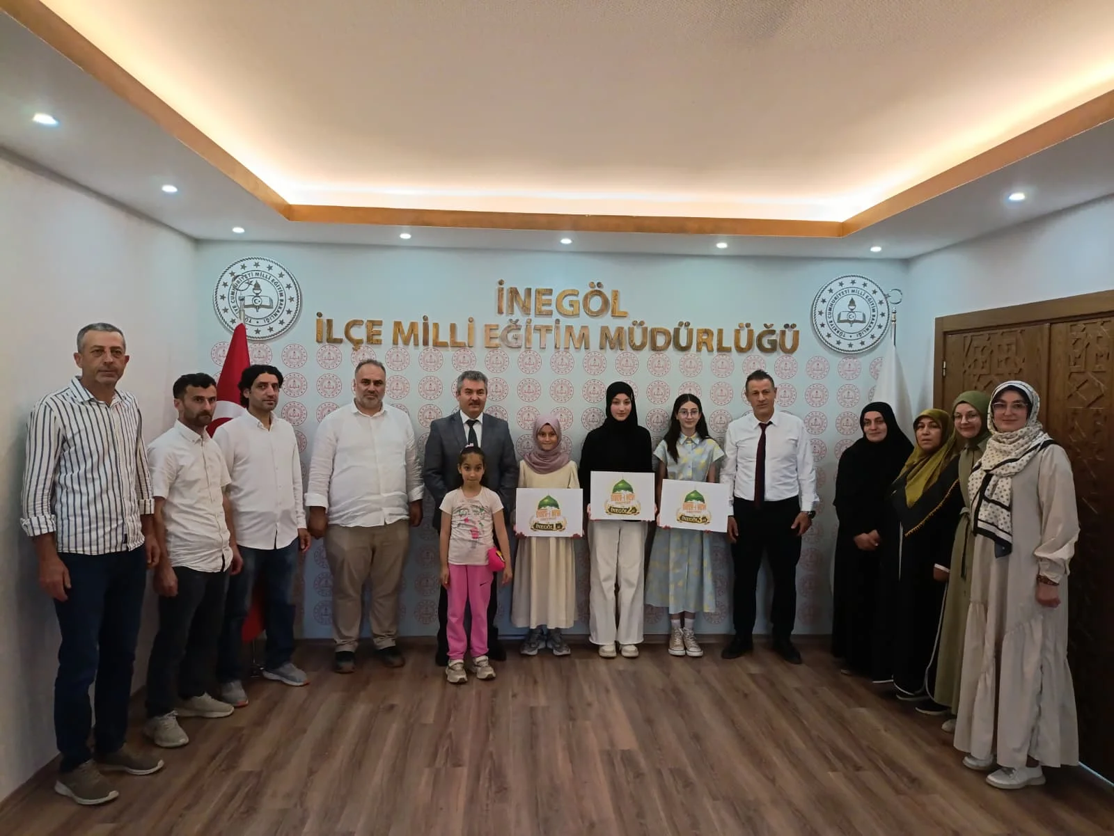 İnegöl’de Siyer-i Nebi Sınavı Şampiyonlarına Ödül Töreni