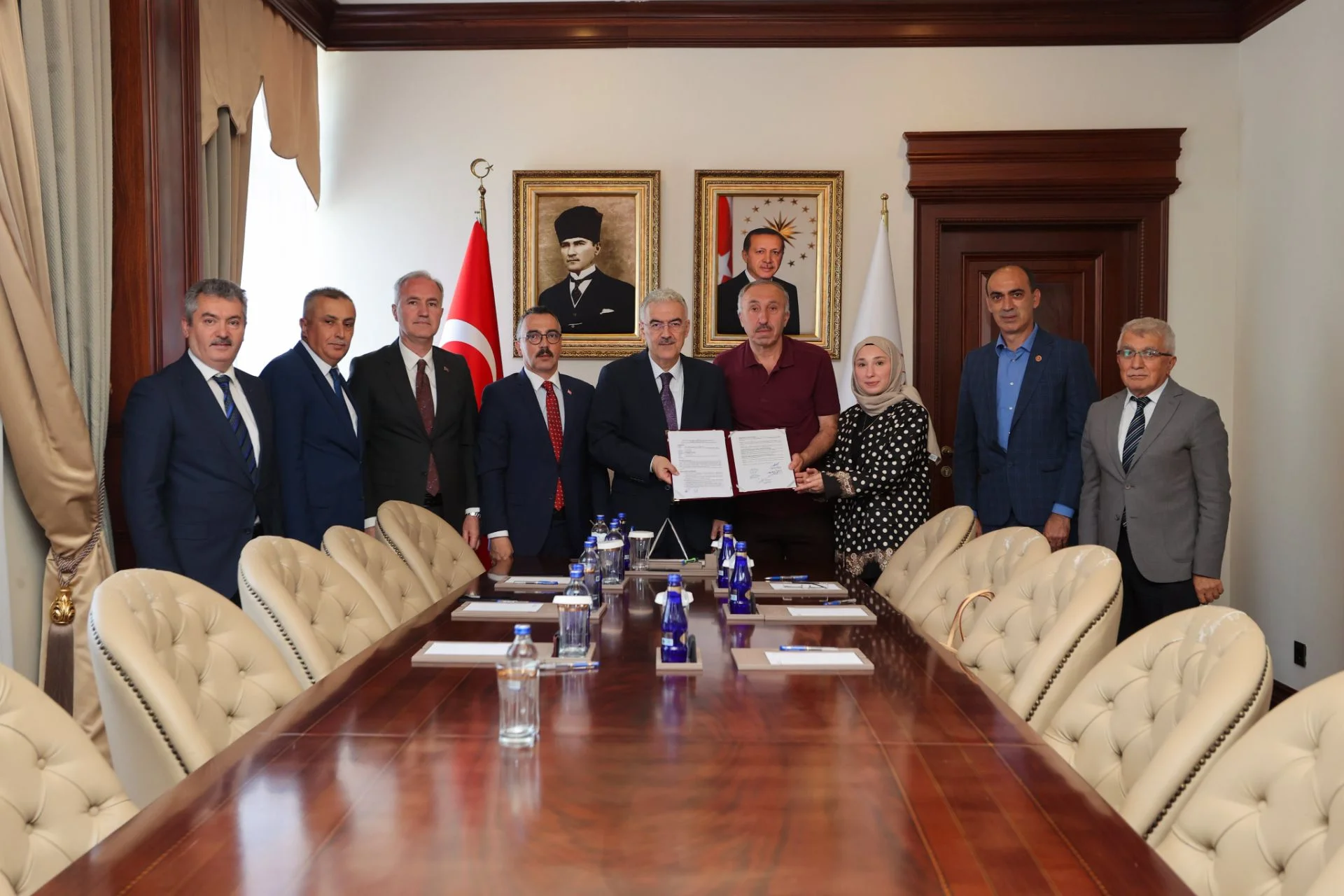 İnegöl'e eğitim ve sağlıkta dev yatırım! İmzalar atıldı