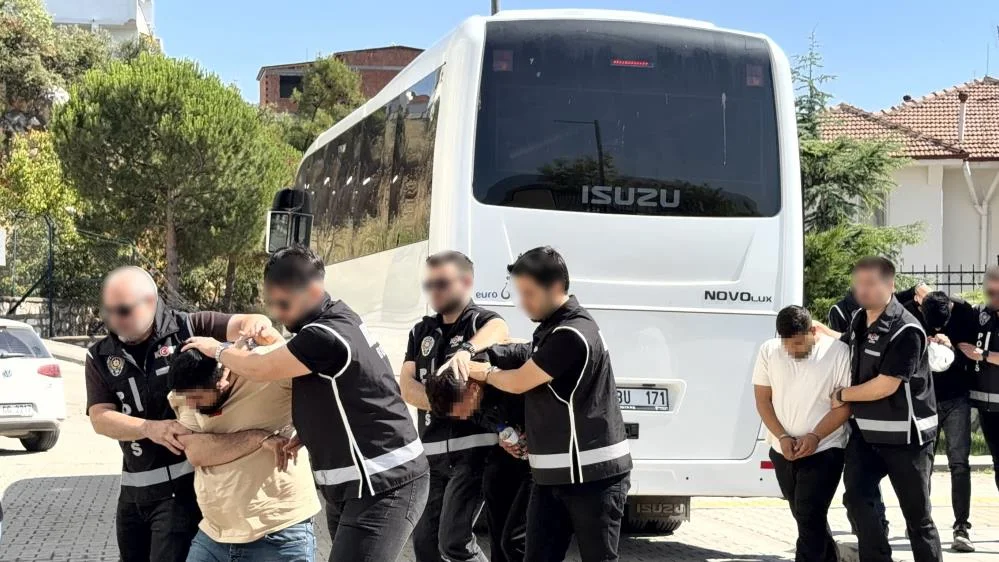 Daltonlar Operasyonu! Aynı Evi İki Gün Kurşunlayan 9 Şüpheli Yakalandı