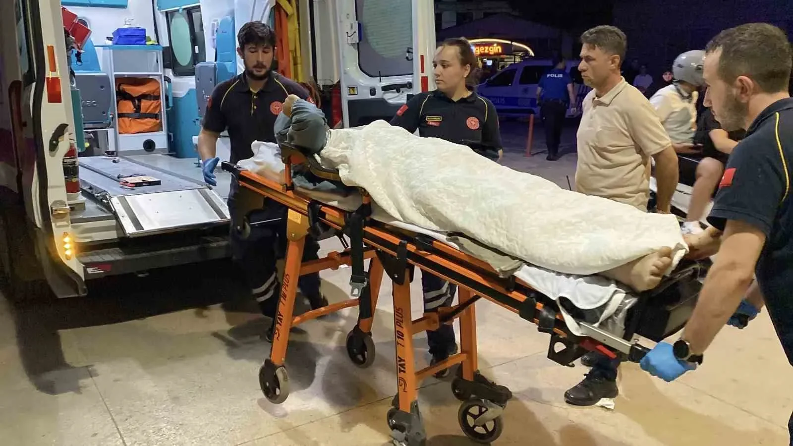 İnegöl'de Gece Yarısı Dehşeti! Arkadaşını İki Kez Bıçakladı