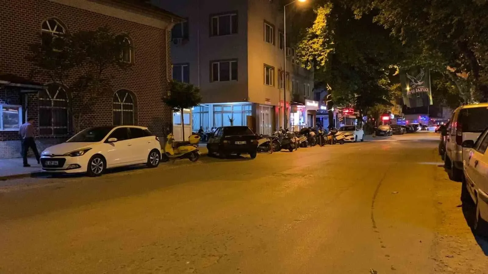 İnegöl'de Gece Yarısı Dehşeti! Arkadaşını İki Kez Bıçakladı