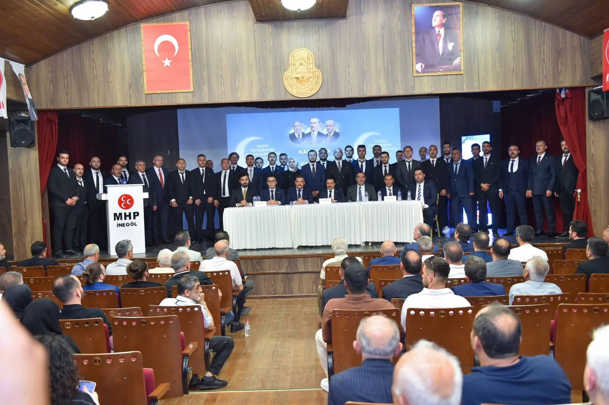 MHP İnegöl'de Güven Tazeledi! Uğur Bayram Yeniden İlçe Başkanı Seçildi