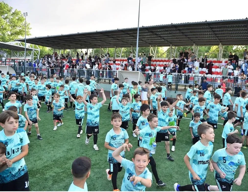 İnegöllü ebeveynler dikkat! Kafkasspor'da Futbol Okulu için geri sayım başladı