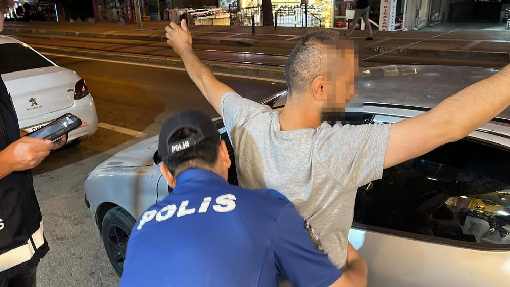 Aranan 15 kişi polis tarafından yakalandı!