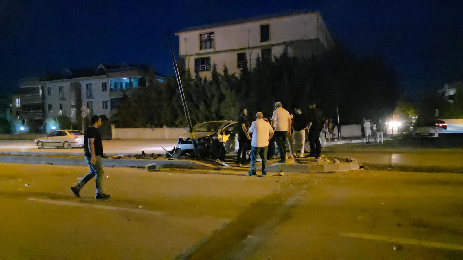 İnegöl çevre yolunda yeni yapılan kavşakta ilk kaza!