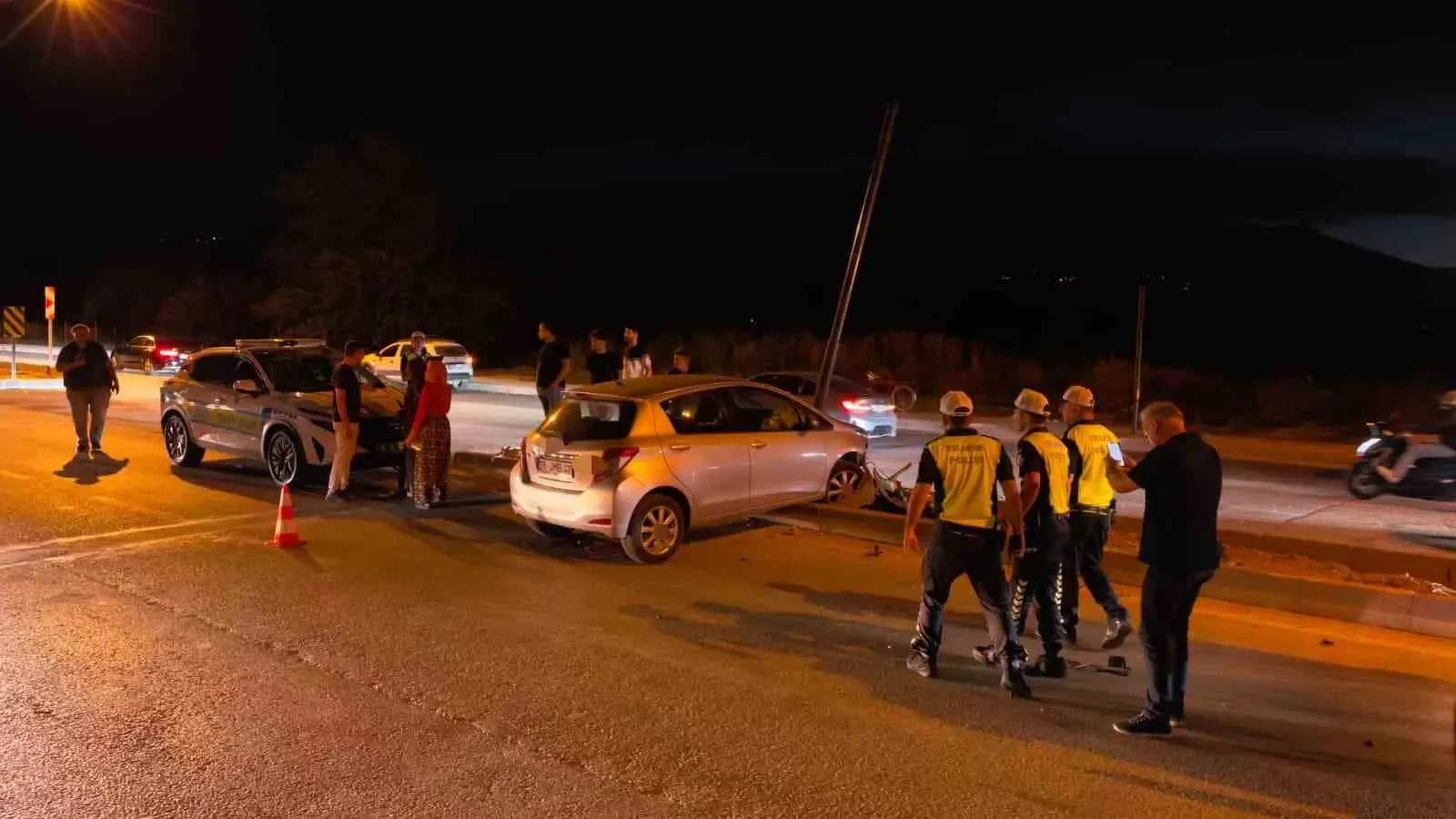 İnegöl’de kazada yaralanan gence ilk müdahaleyi babası yaptı
