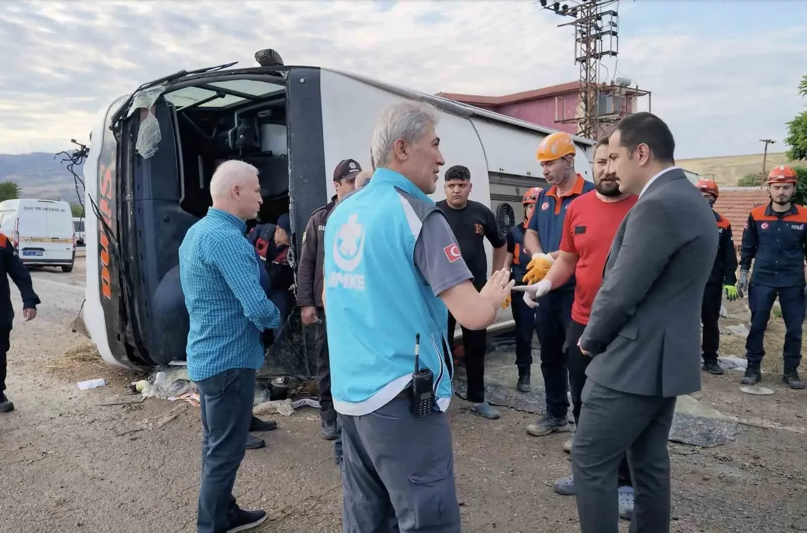 Kırıkkale’de yolcu otobüsü devrildi: 41 kişi yaralı