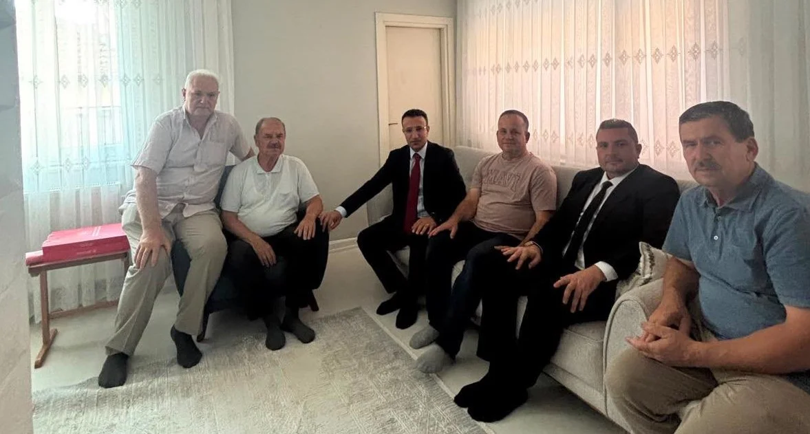 İnegöl Kaymakamı Akpay’dan Göreve Anlamlı Başlangıç İnegöl Kaymakamı Akpay’dan Göreve Anlamlı Başlangıç