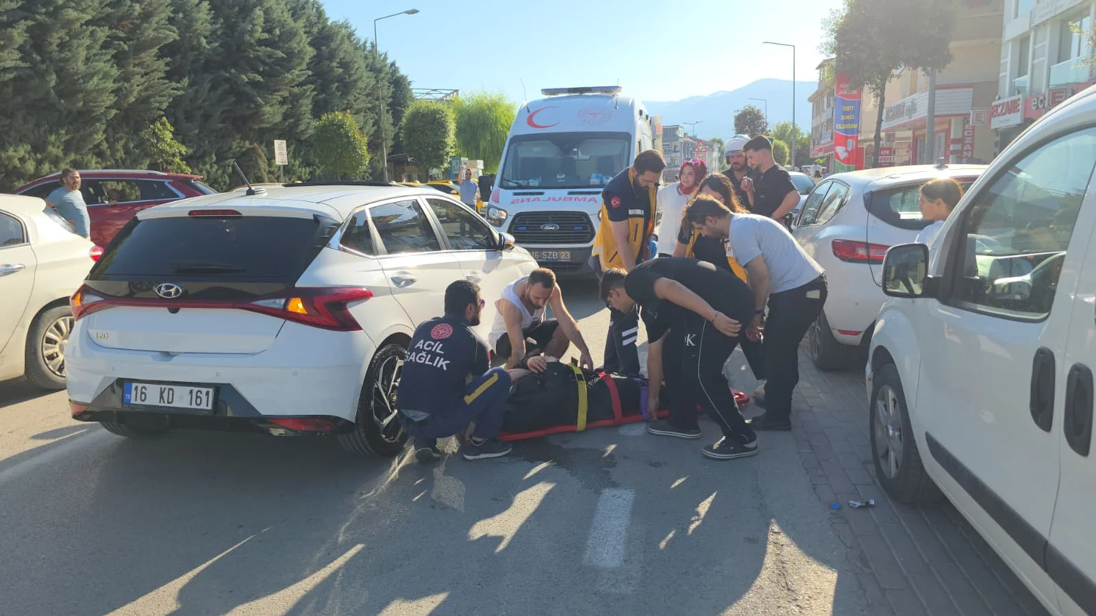 İnegöl'de Otomobilin Çarptığı Kadın Yaralandı
