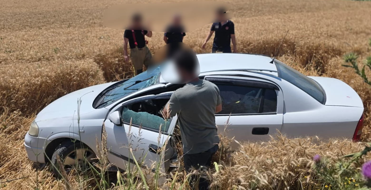İnegöl'de tarlaya savrulan otomobilde can pazarı!