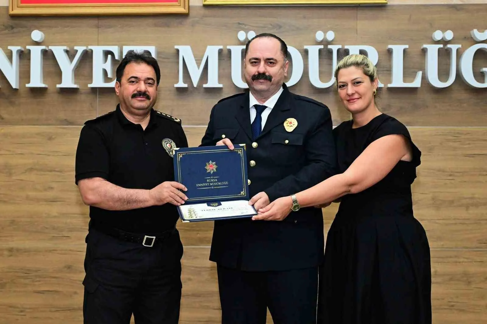 Bursa’da 105 emniyet personeli terfi etti