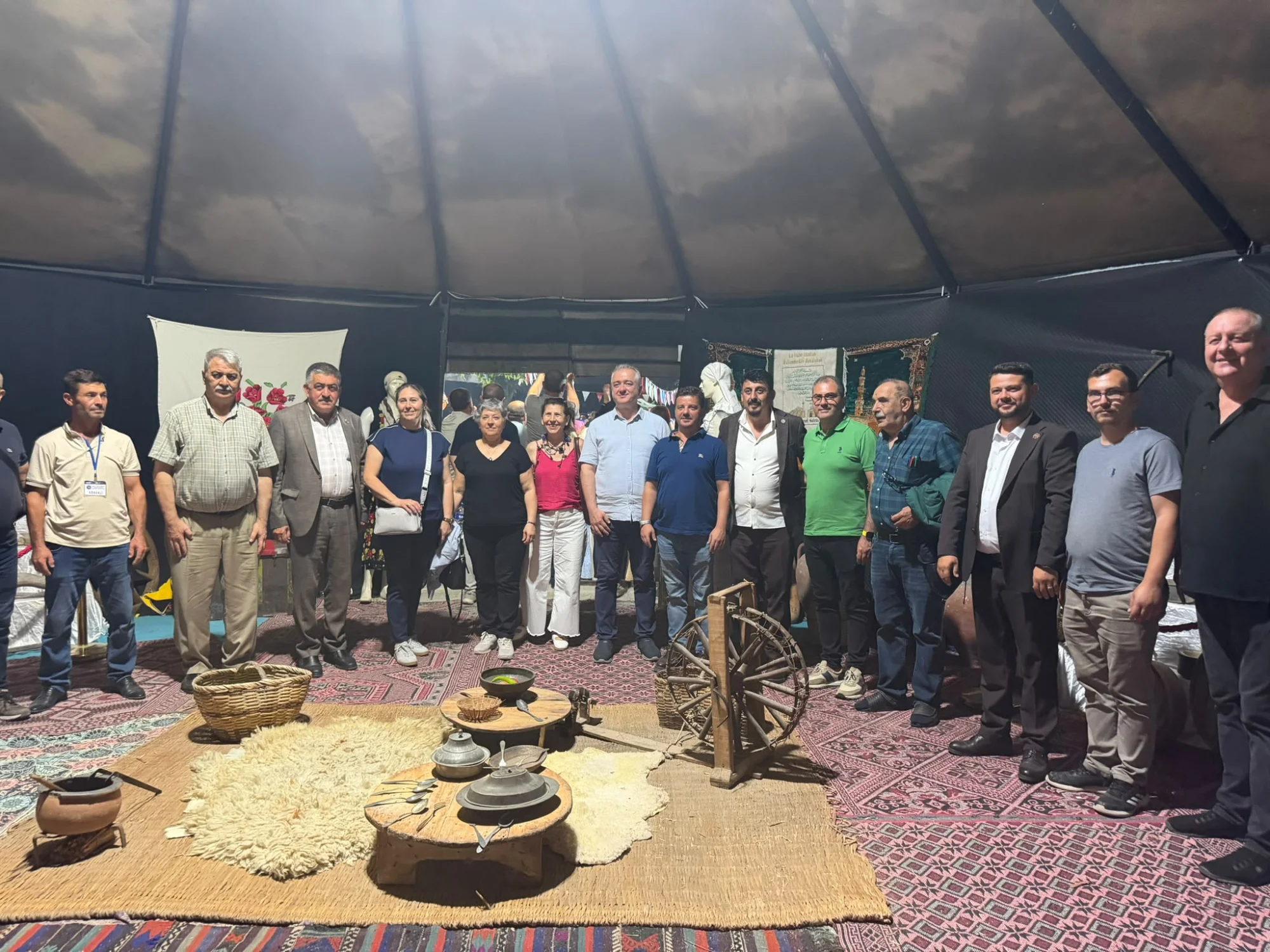 İnegöl Festivali'nde Kültürel Miras Üç Tematik Çadırda Yaşatılıyor İnegöl Festivali'nde Kültürel Miras Üç Tematik Çadırda Yaşatılıyor