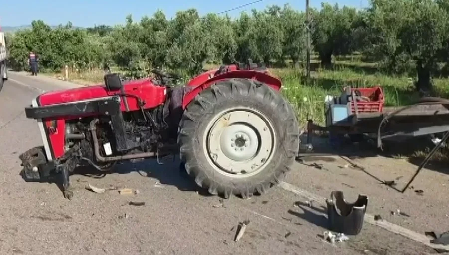 Feci kazada yaşlı çift yaralandı! Feci kazada yaşlı çift yaralandı!