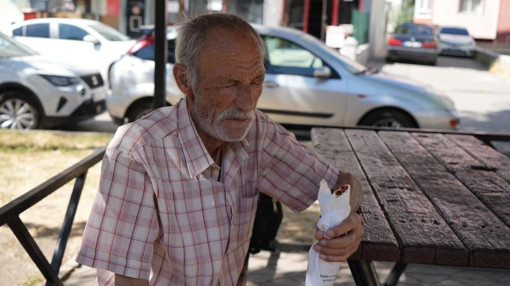 34 yıldır su içemiyor