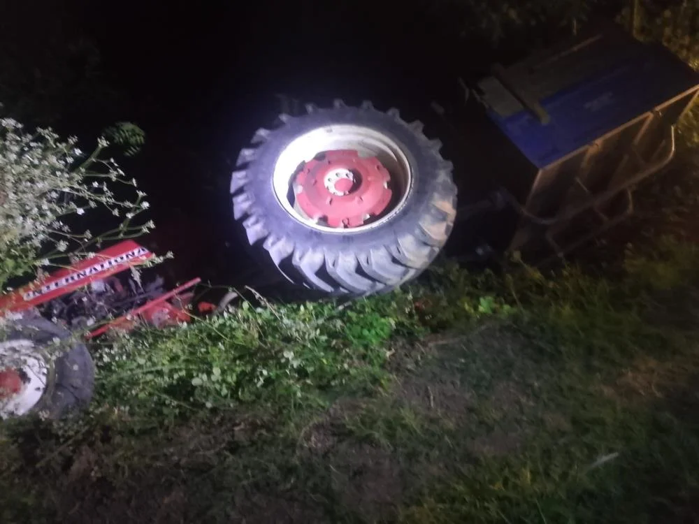 İnegöl'de traktör dehşeti! Sürücü yaşam mücadelesi veriyor İnegöl'de traktör dehşeti! Sürücü yaşam mücadelesi veriyor