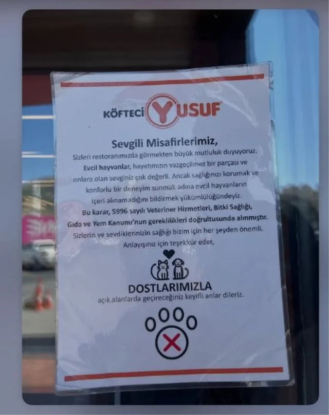 Bu hareketi gündem oldu! Herkes Köfteci Yusuf'un şubelerine astığı yazıyı paylaşıyor Bu hareketi gündem oldu! Herkes Köfteci Yusuf'un şubelerine astığı yazıyı paylaşıyor