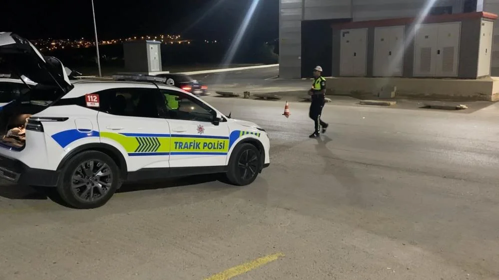 İnegöl'de "dur" ihtarına uymadı, başına gelmeyen kalmadı!