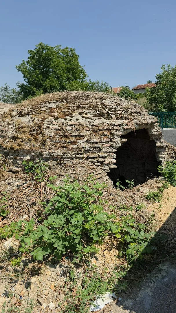 İnegöl'deki 14. Yüzyıllık Hamam Yok Oluyor!